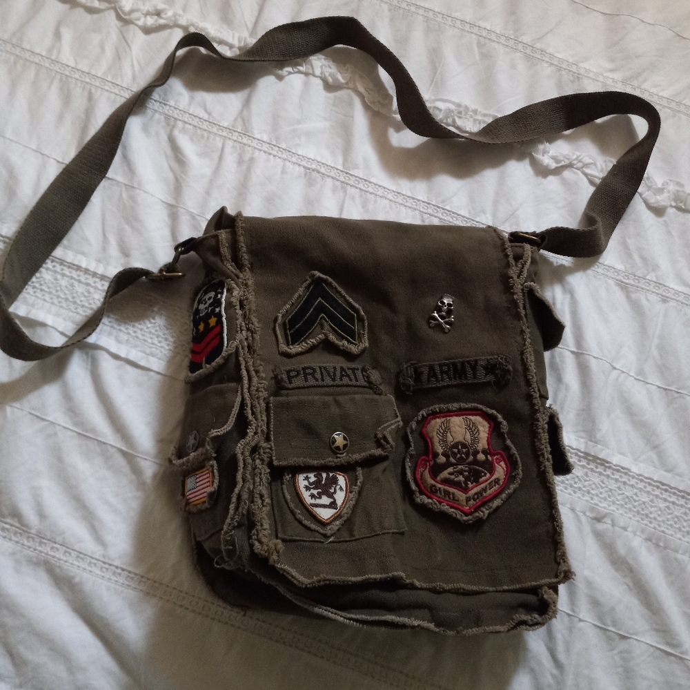 Fashion Express Military Style Bag